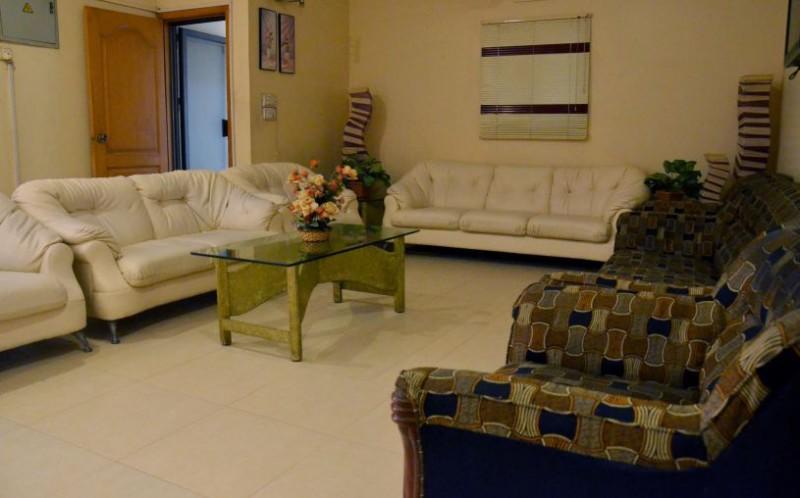 Luxury Inn Karachi Bagian luar foto
